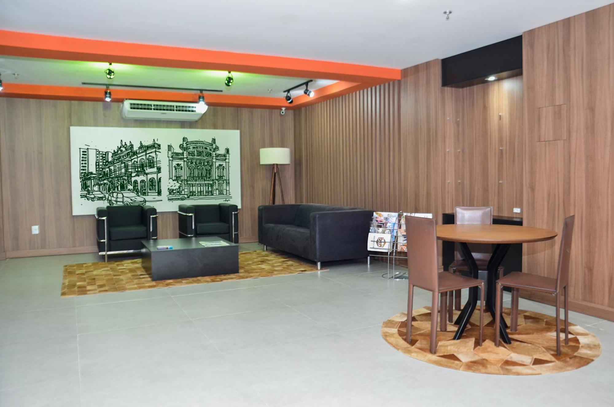 M Tower Hotel 佩洛塔斯 外观 照片