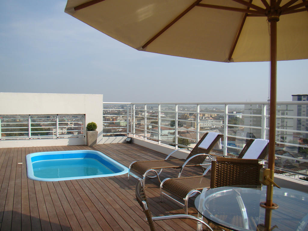 M Tower Hotel 佩洛塔斯 外观 照片